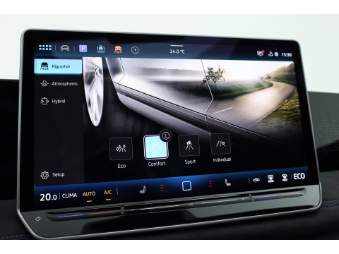 Volkswagen Tiguan 1.5 eHybrid R-Line Edition | Rijklaar! | Pano | Adapt. Cruise | CarPlay | HUD | IQ. Light | 360cam | Stoelverw. + Massage |