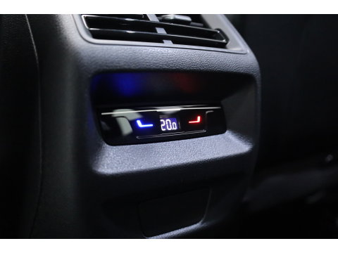 Volkswagen Tiguan 1.5 eHybrid R-Line Edition | Rijklaar! | Pano | Adapt. Cruise | CarPlay | HUD | IQ. Light | 360cam | Stoelverw. + Massage |