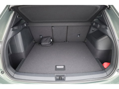 Volkswagen Tiguan 1.5 eHybrid R-Line Edition | Rijklaar! | Pano | Adapt. Cruise | CarPlay | HUD | IQ. Light | 360cam | Stoelverw. + Massage |