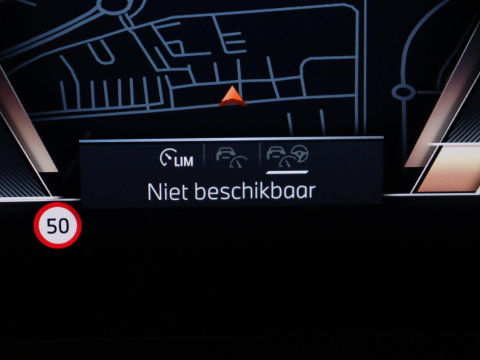 BMW X1 M Sport | xDrive23i | Adaptive Cruise | Trekhaak | Head-Up | Leder | 360 camera | Stoelverwarming | Keyless | Adaptief LED | Carplay | Sportstoelen | Live Cockpit Professional | 204pk
