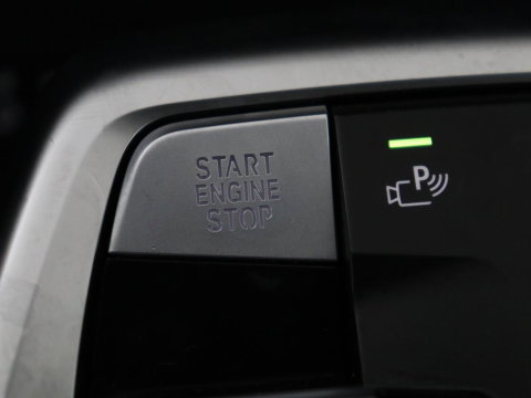 BMW X1 M Sport | xDrive23i | Adaptive Cruise | Trekhaak | Head-Up | Leder | 360 camera | Stoelverwarming | Keyless | Adaptief LED | Carplay | Sportstoelen | Live Cockpit Professional | 204pk