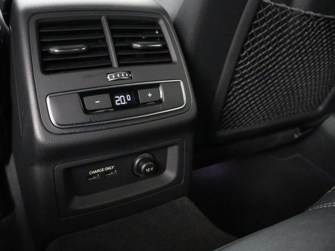 Audi A5 Sportback 40 TFSI S edition Competition | Virtual Cockpit | Climate control | Half Leder | Navigatie | Sfeerverlichting | Carplay | Full LED | Getint glas