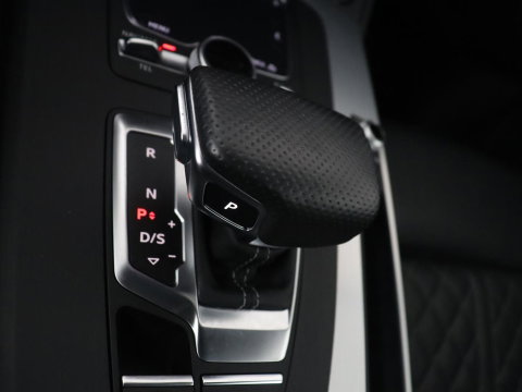 Audi Q5 55 TFSI e quattro Competition S-Line | SOH 99.4 | Leder | Adaptive cruise | Head up | Camera | Bang & Olufsen | Virtual Dashboard | Stoelverwarming | Full LED |