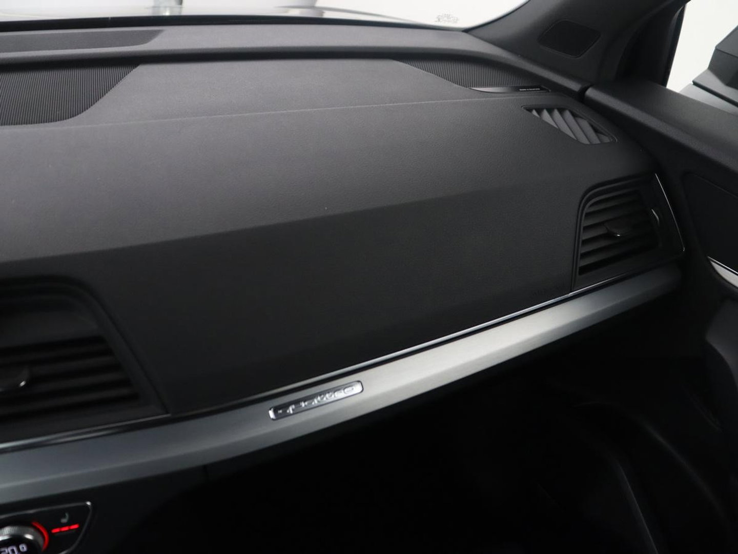 Audi Q5 55 TFSI e quattro Competition S-Line | SOH 99.4 | Leder | Adaptive cruise | Head up | Camera | Bang & Olufsen | Virtual Dashboard | Stoelverwarming | Full LED |