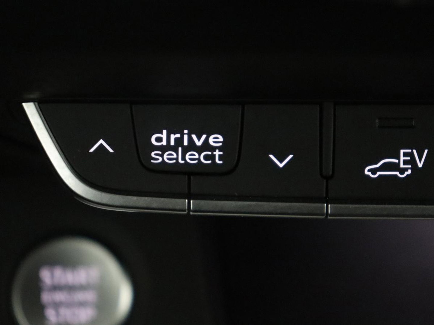 Audi Q5 55 TFSI e quattro Competition S-Line | SOH 99.4 | Leder | Adaptive cruise | Head up | Camera | Bang & Olufsen | Virtual Dashboard | Stoelverwarming | Full LED |