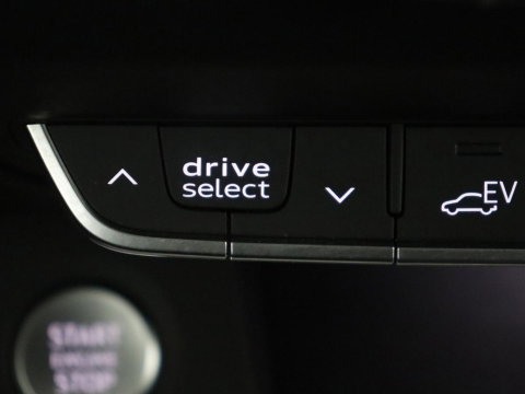 Audi Q5 55 TFSI e quattro Competition S-Line | SOH 99.4 | Leder | Adaptive cruise | Head up | Camera | Bang & Olufsen | Virtual Dashboard | Stoelverwarming | Full LED |