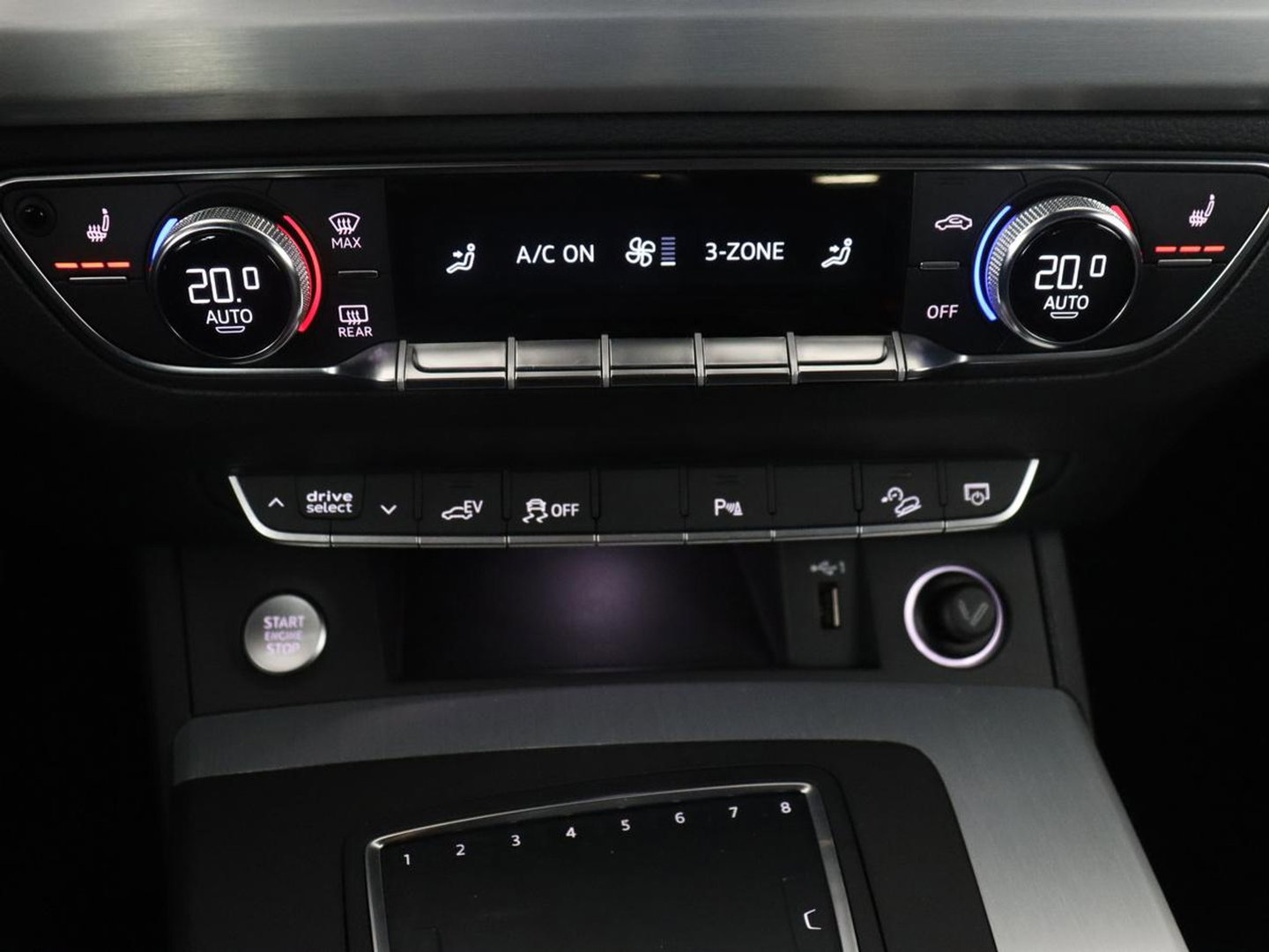 Audi Q5 55 TFSI e quattro Competition S-Line | SOH 99.4 | Leder | Adaptive cruise | Head up | Camera | Bang & Olufsen | Virtual Dashboard | Stoelverwarming | Full LED |