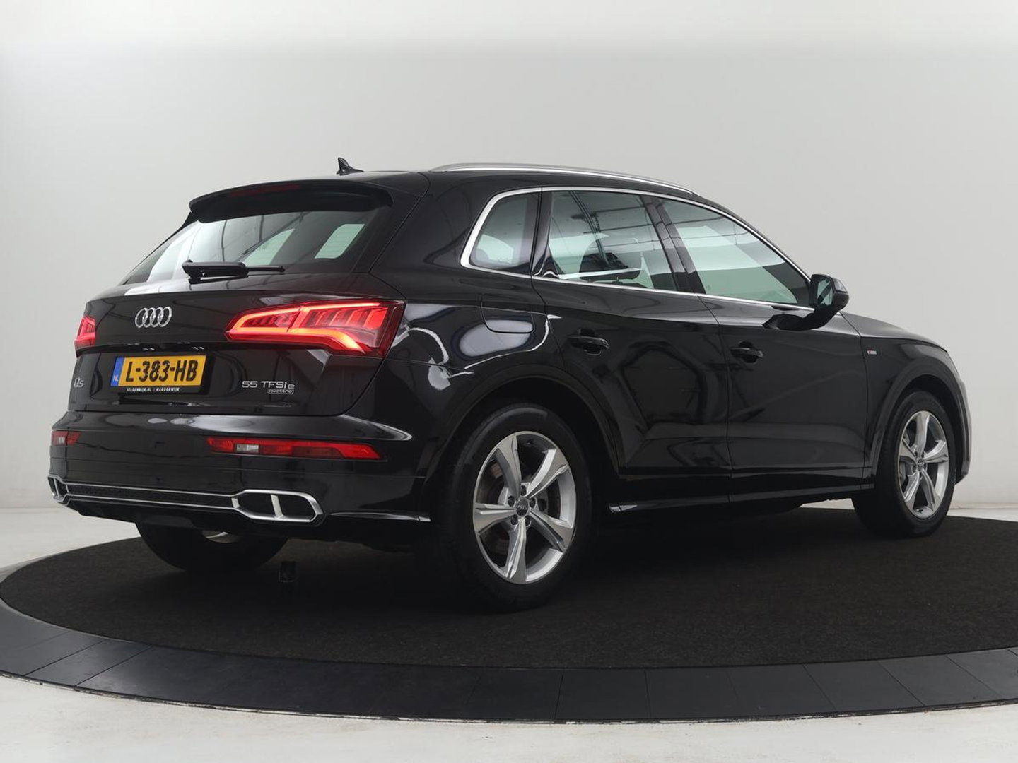 Audi Q5 55 TFSI e quattro Competition S-Line | SOH 99.4 | Leder | Adaptive cruise | Head up | Camera | Bang & Olufsen | Virtual Dashboard | Stoelverwarming | Full LED |