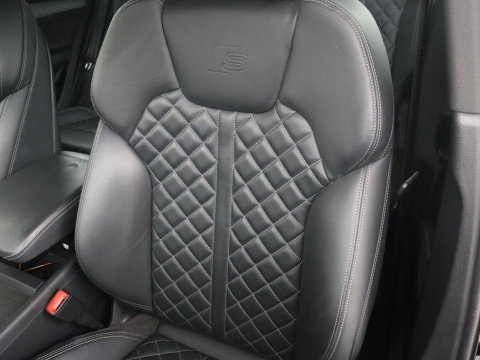 Audi Q5 55 TFSI e quattro Competition S-Line | SOH 99.4 | Leder | Adaptive cruise | Head up | Camera | Bang & Olufsen | Virtual Dashboard | Stoelverwarming | Full LED |