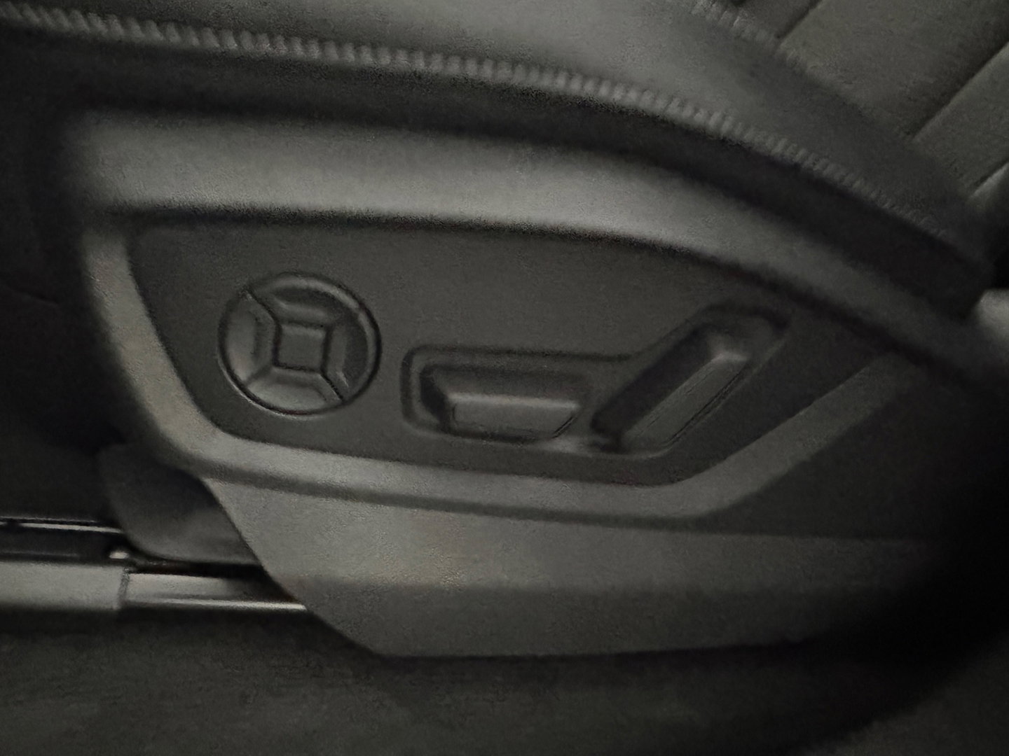Audi Q8 55 TFSI e quattro S Line Pano|BTW|360 camera|Keyless|Stoelverw