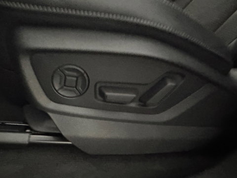 Audi Q8 55 TFSI e quattro S Line Pano|BTW|360 camera|Keyless|Stoelverw