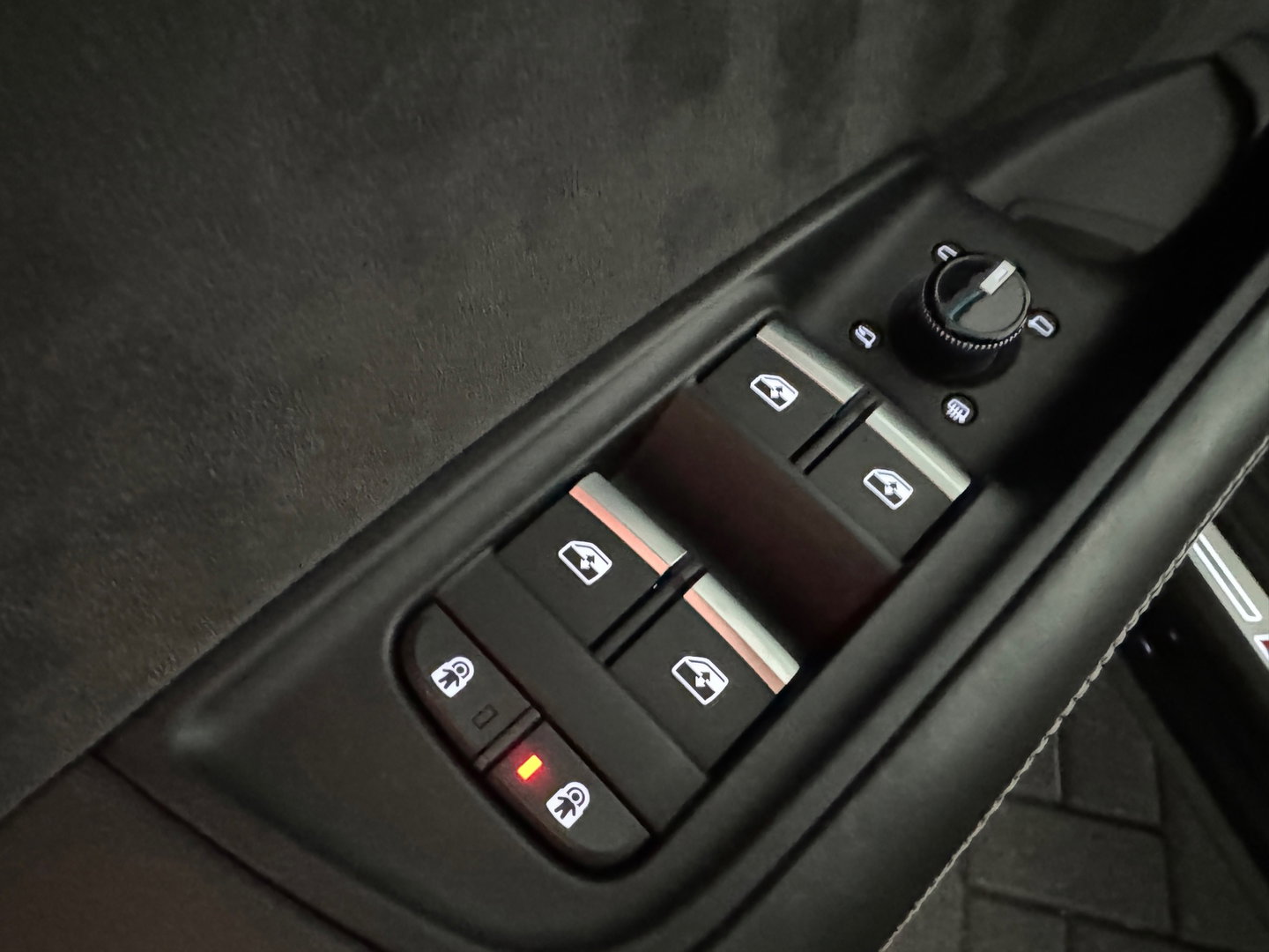 Audi Q8 55 TFSI e quattro S Line Pano|BTW|360 camera|Keyless|Stoelverw