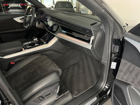 Audi Q8 55 TFSI e quattro S Line Pano|BTW|360 camera|Keyless|Stoelverw