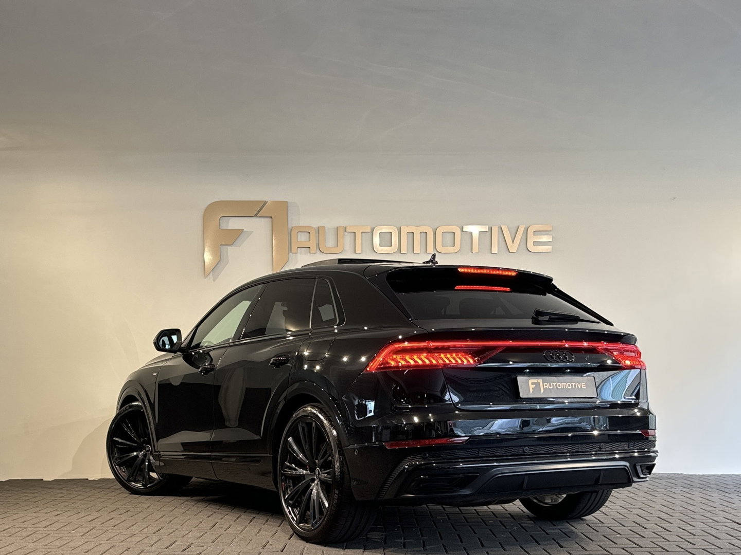 Audi Q8 55 TFSI e quattro S Line Pano|BTW|360 camera|Keyless|Stoelverw
