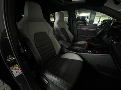 Volkswagen Golf 1.4 eHybrid GTE Pano|Leer|Memory|Dodehoek|Stoelventilstie