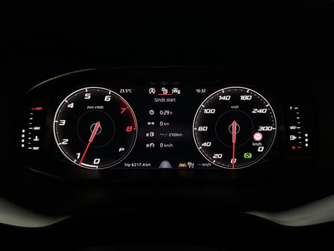 CUPRA Ateca 2.0 TSI 4DRIVE Pano Beats Virtual Camera Carplay