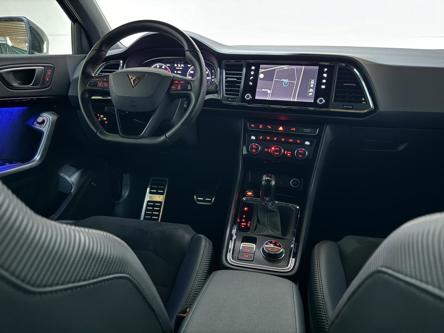 CUPRA Ateca 2.0 TSI 4DRIVE Pano Beats Virtual Camera Carplay