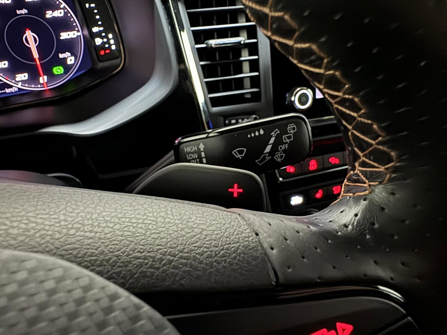CUPRA Ateca 2.0 TSI 4DRIVE Pano Beats Virtual Camera Carplay