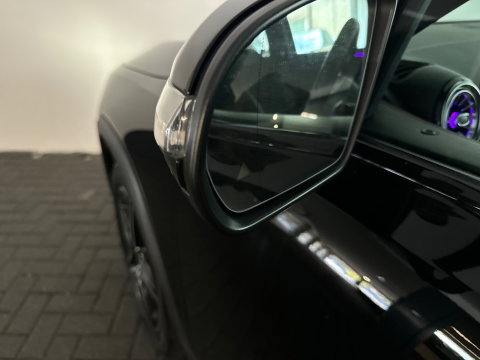 Mercedes-Benz GLB 200 AMG Pano|Carbon|Dodehoek|Stoelverwarming|Sfeer|Camera