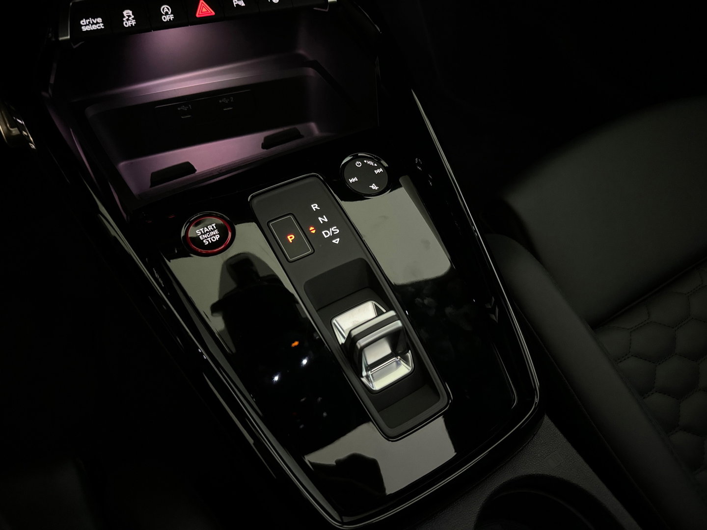 Audi RS3 Sportback 2.5 TFSI quattro Pano|HuD|B&O|FULL PPF|Keyless