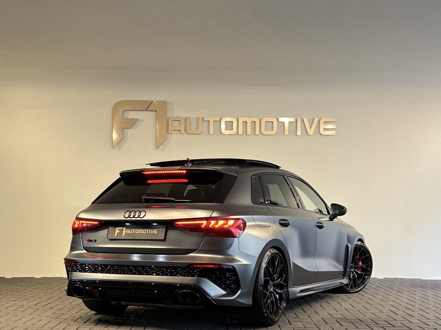 Audi RS3 Sportback 2.5 TFSI quattro Pano|HuD|B&O|FULL PPF|Keyless