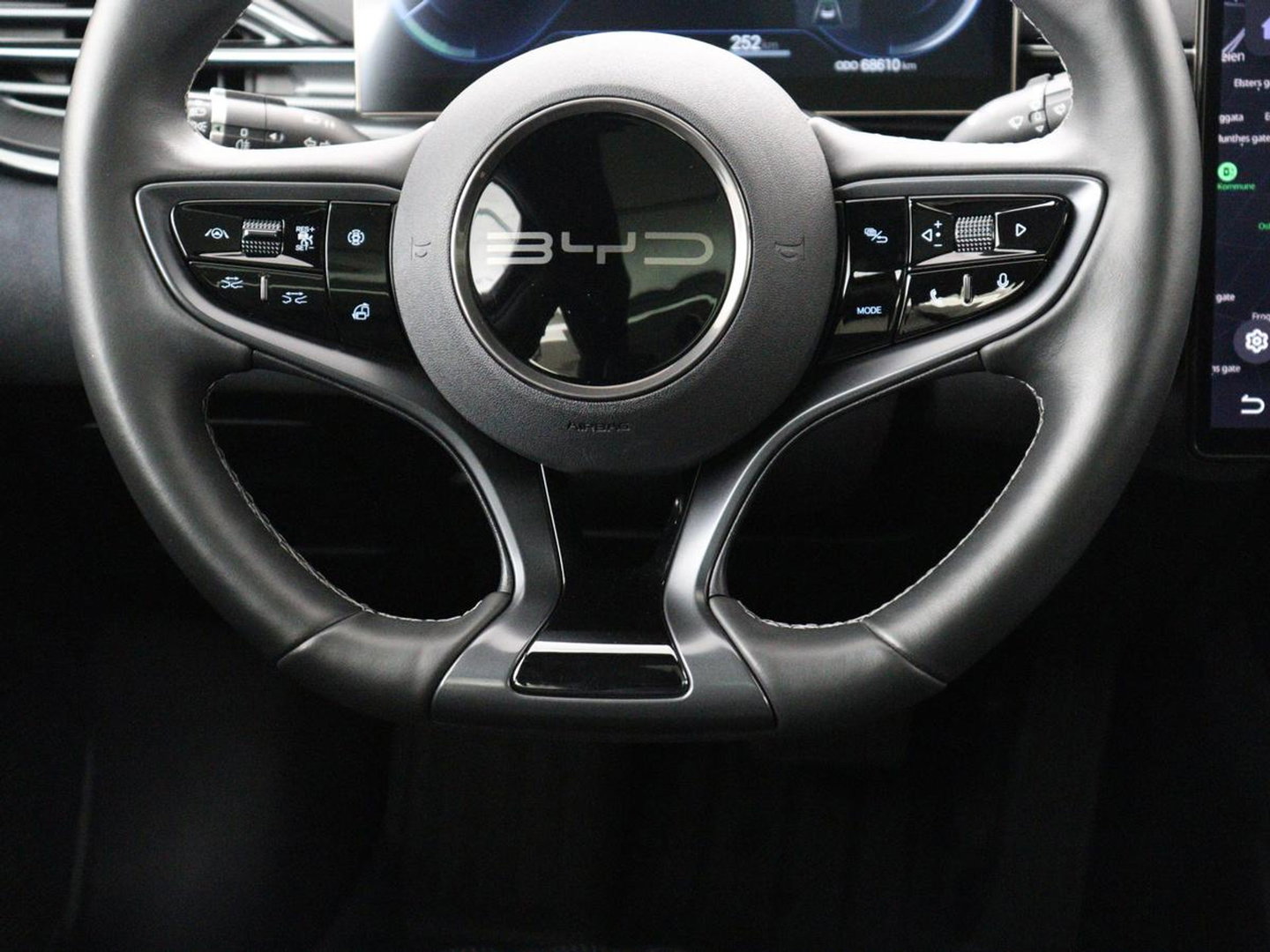 BYD Seal Design RWD 82.5 kW | SOH 95,9% | Panoramadak | Stoelventilatie | 360 Camera | Leder | Dynaudio | Adaptive cruise | Sfeerverlichting | Elektrische stoelen | Carplay | Full LED | Origineel NL
