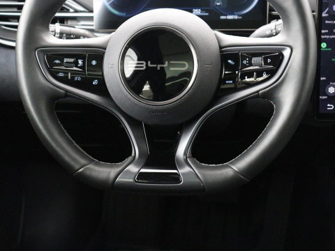 BYD Seal Design RWD 82.5 kW | SOH 95,9% | Panoramadak | Stoelventilatie | 360 Camera | Leder | Dynaudio | Adaptive cruise | Sfeerverlichting | Elektrische stoelen | Carplay | Full LED | Origineel NL