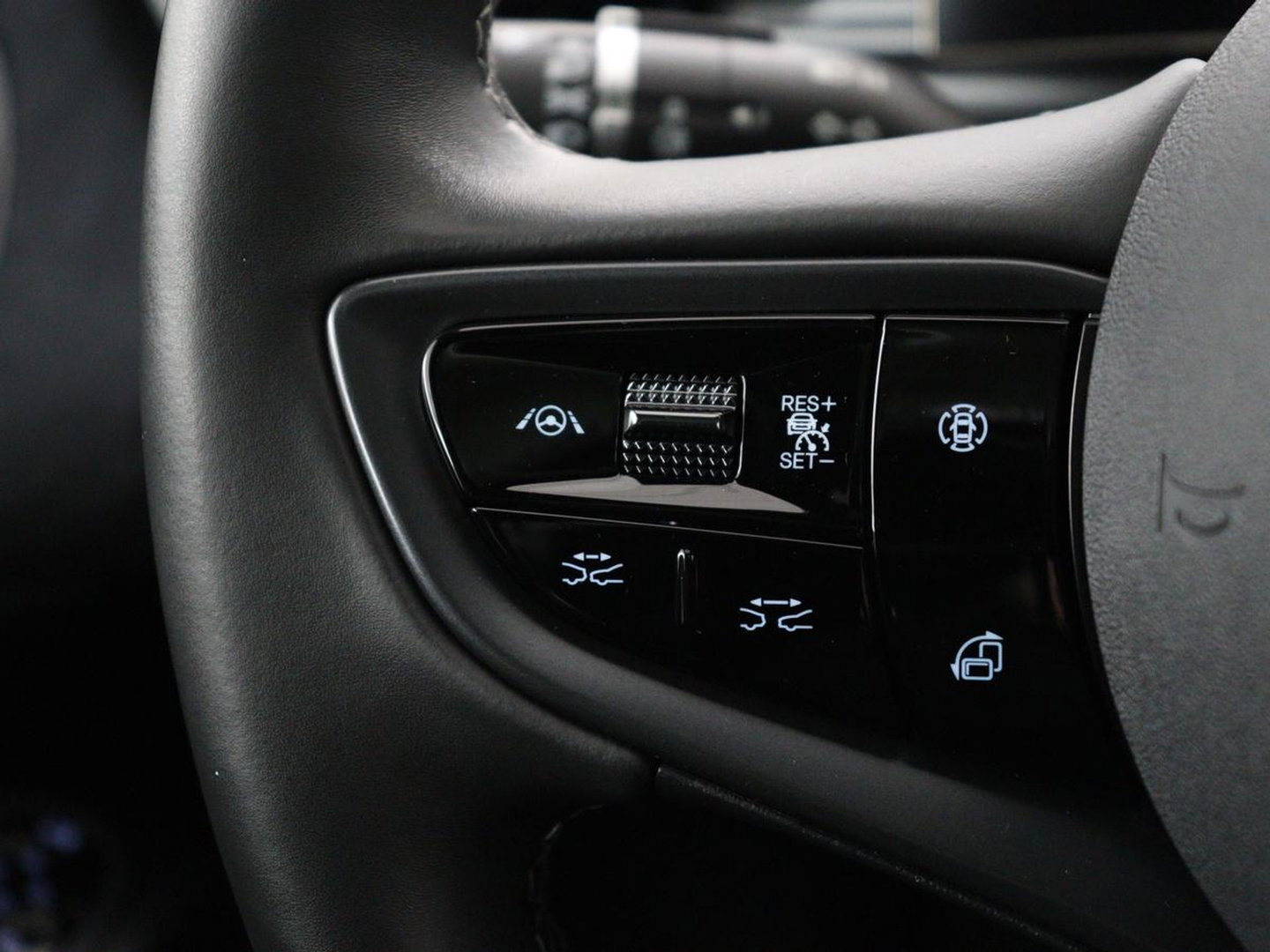 BYD Seal Design RWD 82.5 kW | SOH 95,9% | Panoramadak | Stoelventilatie | 360 Camera | Leder | Dynaudio | Adaptive cruise | Sfeerverlichting | Elektrische stoelen | Carplay | Full LED | Origineel NL