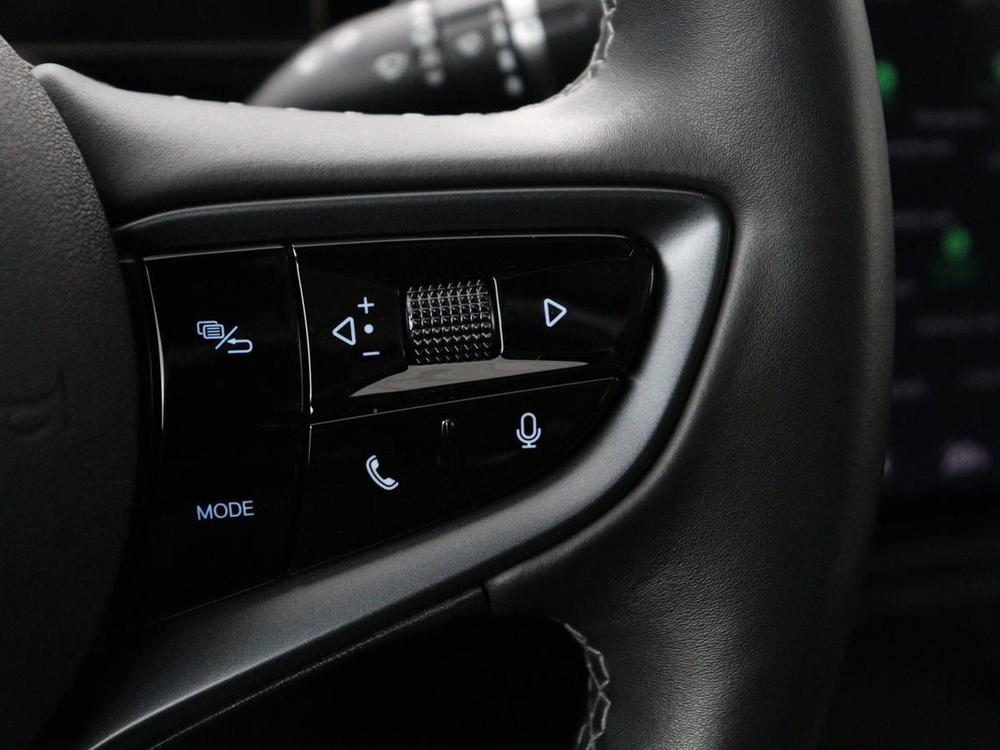 BYD Seal Design RWD 82.5 kW | SOH 95,9% | Panoramadak | Stoelventilatie | 360 Camera | Leder | Dynaudio | Adaptive cruise | Sfeerverlichting | Elektrische stoelen | Carplay | Full LED | Origineel NL