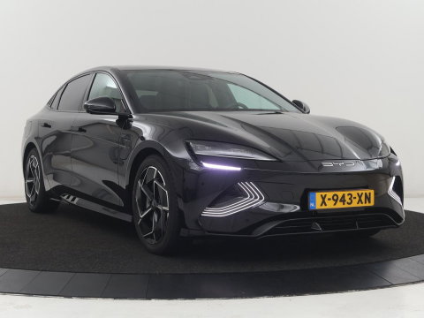 BYD Seal Design RWD 82.5 kW | SOH 95,9% | Panoramadak | Stoelventilatie | 360 Camera | Leder | Dynaudio | Adaptive cruise | Sfeerverlichting | Elektrische stoelen | Carplay | Full LED | Origineel NL