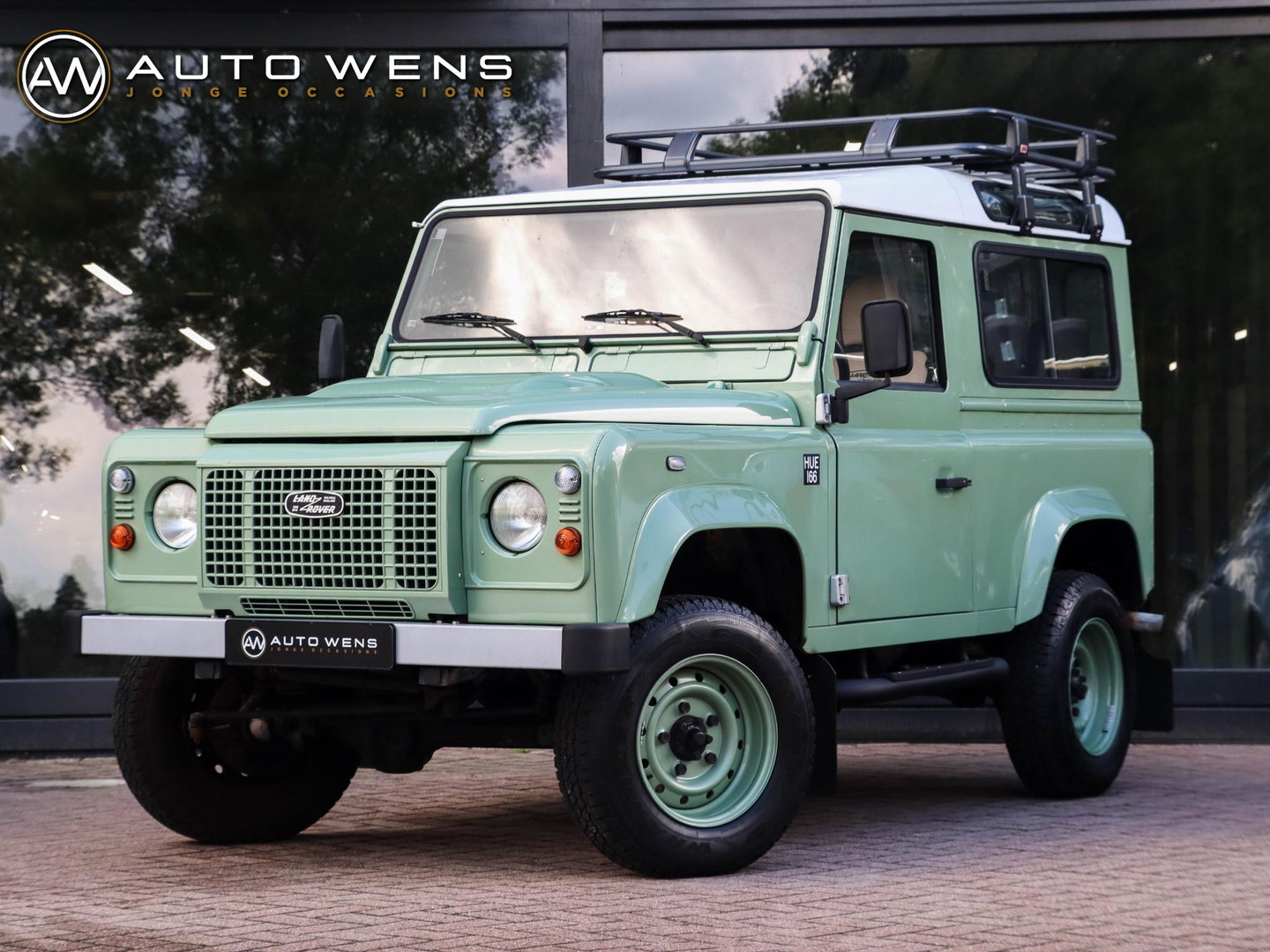 Land Rover Defender 2.0 MPI 90 Heritage | UNIEK