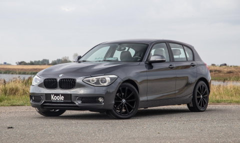 BMW 1 Serie 116i Business+ AUTOMAAT / CRUISE CONTROLE / BLACK LINE / AIRCO / CARPLAY / URBAN