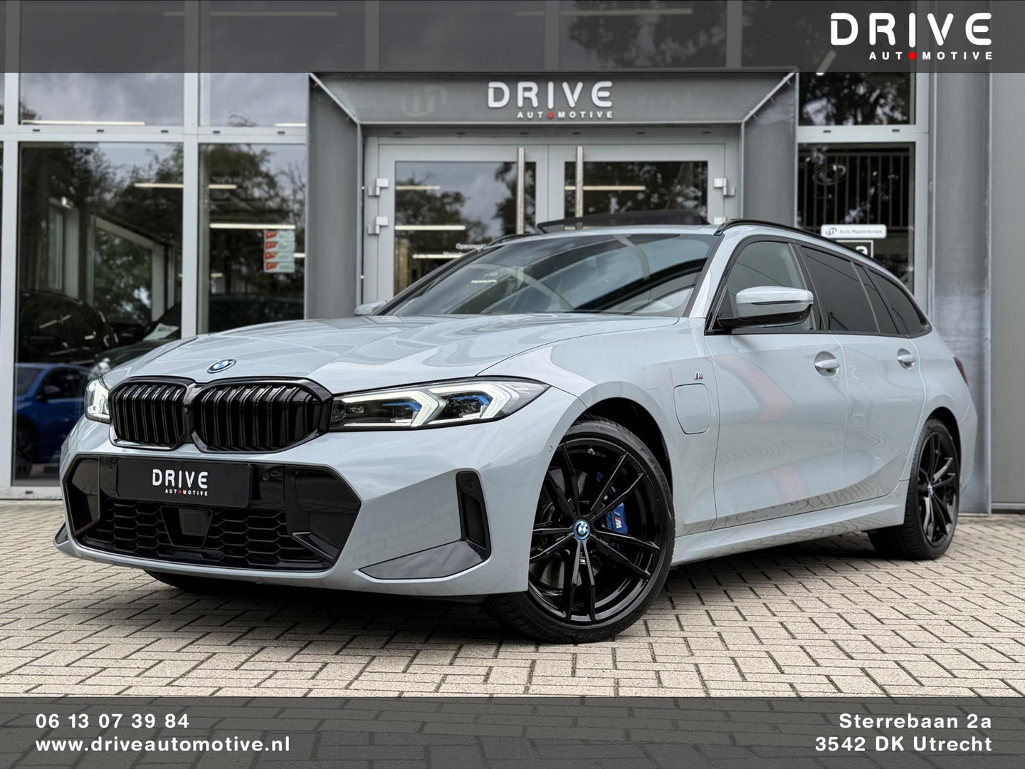BMW 3 Serie Touring 330e xDrive M-Sport Pro |Pano|Driving Ass Prof|Innovation|360Cam|19"|