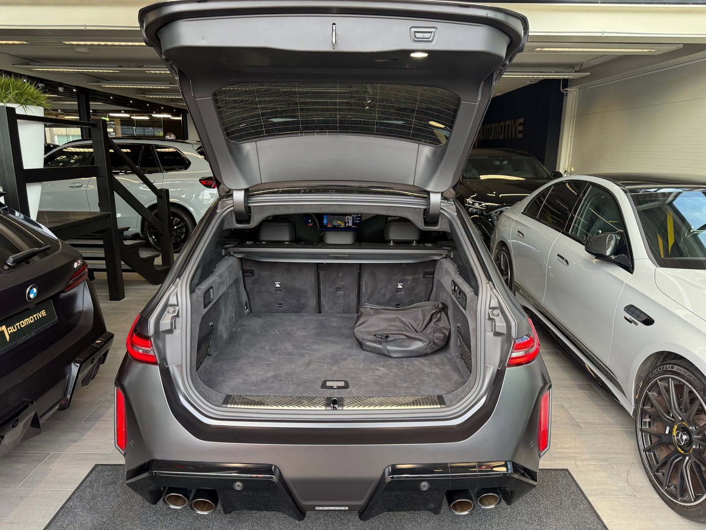 BMW 5 Serie Touring M5 BTW|Pano|Keramisch|Carbon|B&W|M Drive
