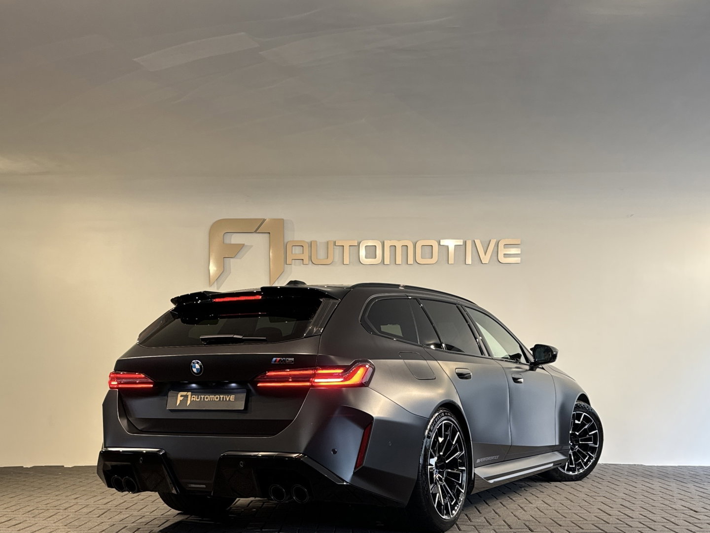 BMW 5 Serie Touring M5 BTW|Pano|Keramisch|Carbon|B&W|M Drive