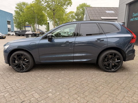 Volvo XC60 2.0 T8 Plug-in hybrid AWD Ultra Dark Facelift model l 21 inc l 360 l stoel verwarming l 455pk