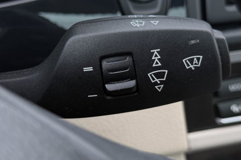 BMW 5 Serie Touring 530i Upgrade Edition | Panoramadak | Leder | Navigatie | Comfortstoelen+Memory | Stoelverwarming | Xenon | Getint Glas