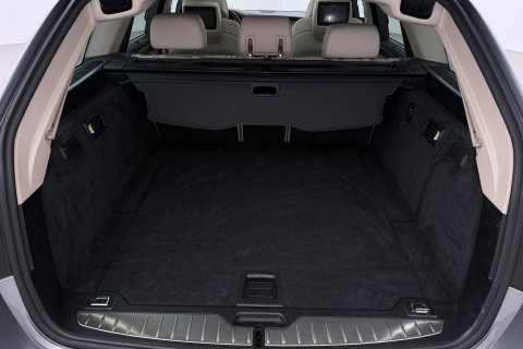 BMW 5 Serie Touring 530i Upgrade Edition | Panoramadak | Leder | Navigatie | Comfortstoelen+Memory | Stoelverwarming | Xenon | Getint Glas