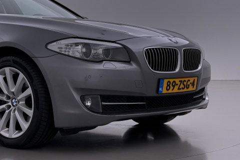 BMW 5 Serie Touring 530i Upgrade Edition | Panoramadak | Leder | Navigatie | Comfortstoelen+Memory | Stoelverwarming | Xenon | Getint Glas