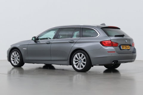 BMW 5 Serie Touring 530i Upgrade Edition | Panoramadak | Leder | Navigatie | Comfortstoelen+Memory | Stoelverwarming | Xenon | Getint Glas