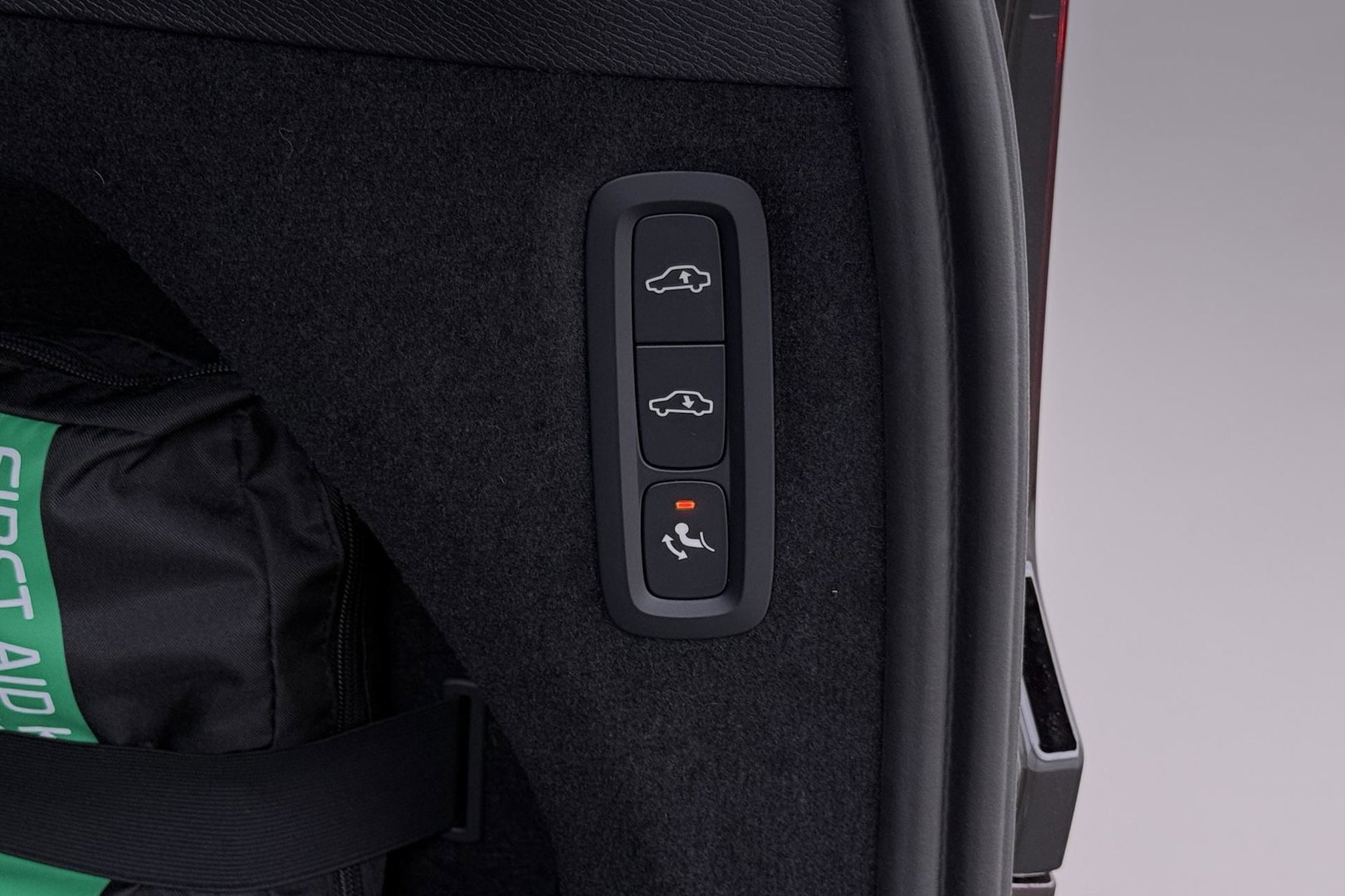 Volvo XC90 T8 Ultra Bright | Bowers&Wilkins | Luchtvering | Panoramadak | 360° Camera | Trekhaak | Massage | Head-Up | 22 Inch