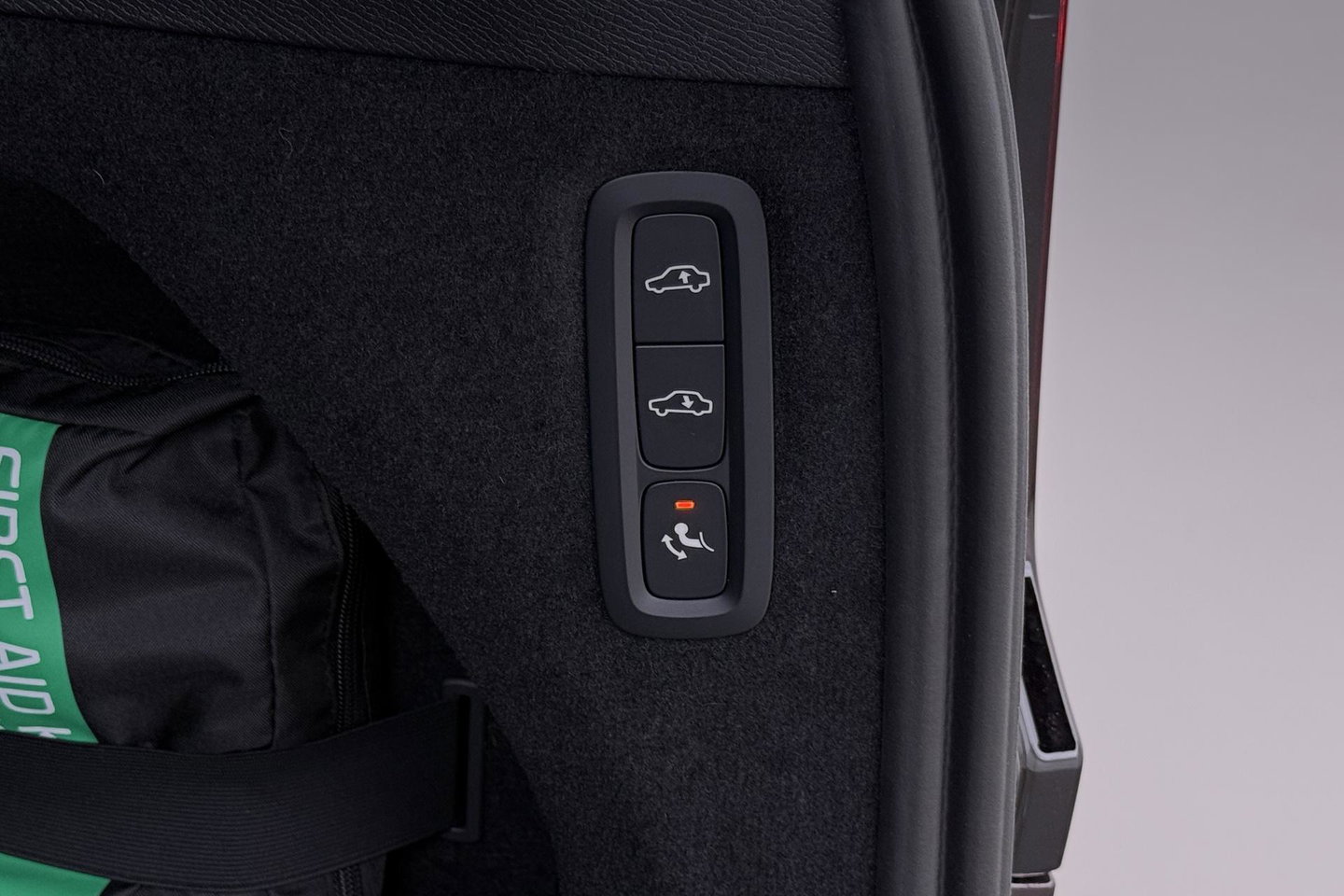 Volvo XC90 T8 Ultra Bright | Bowers&Wilkins | Luchtvering | Panoramadak | 360° Camera | Trekhaak | Massage | Head-Up | 22 Inch