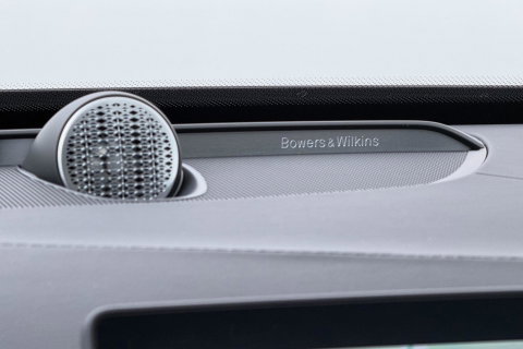 Volvo XC90 T8 Ultra Bright | Bowers&Wilkins | Luchtvering | Panoramadak | 360° Camera | Trekhaak | Massage | Head-Up | 22 Inch