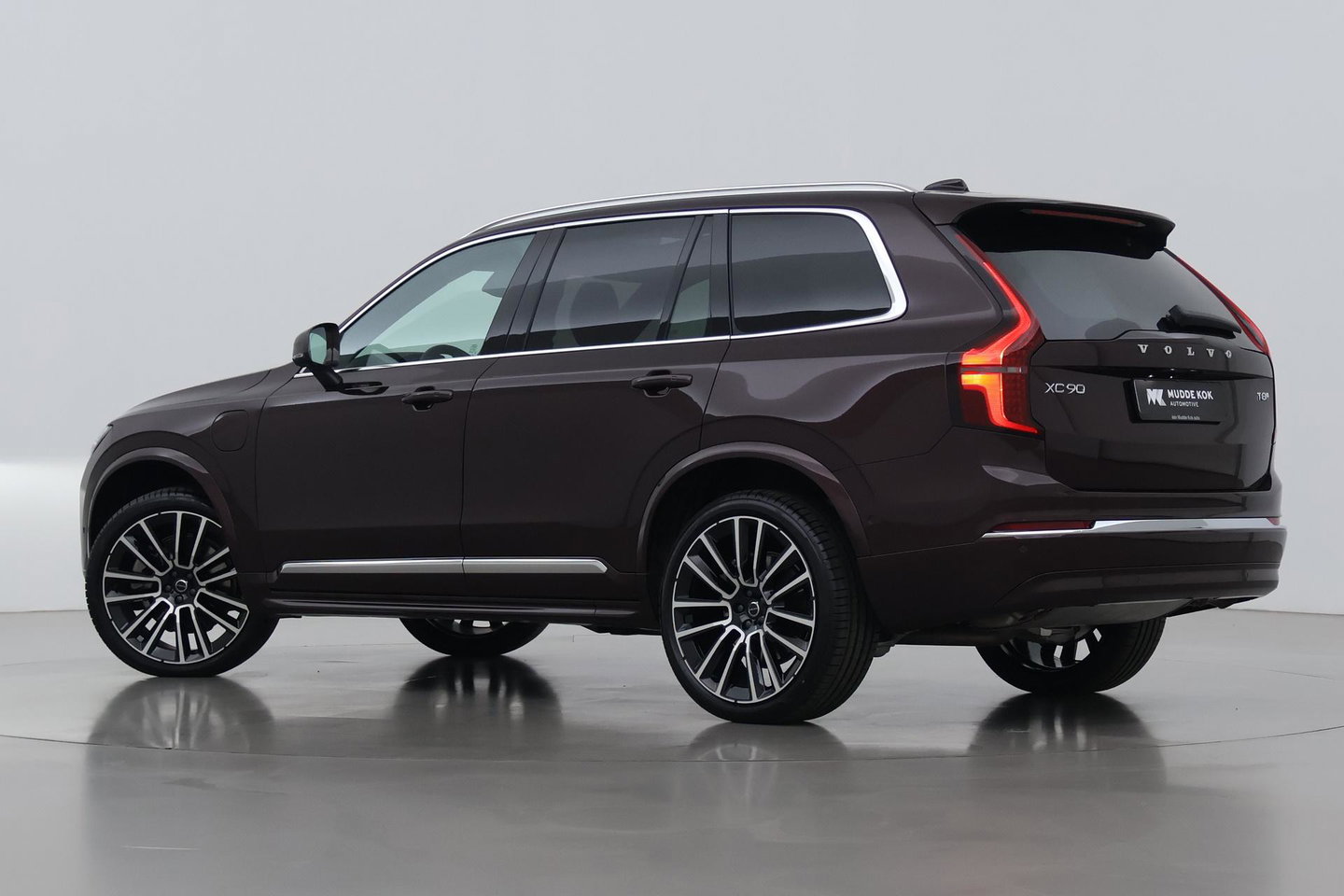 Volvo XC90 T8 Ultra Bright | Bowers&Wilkins | Luchtvering | Panoramadak | 360° Camera | Trekhaak | Massage | Head-Up | 22 Inch
