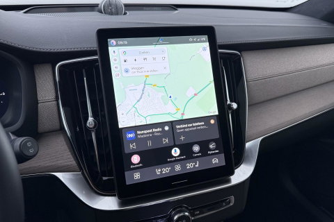 Volvo XC90 T8 Ultra Bright | Bowers&Wilkins | Luchtvering | Panoramadak | 360° Camera | Trekhaak | Massage | Head-Up | 22 Inch