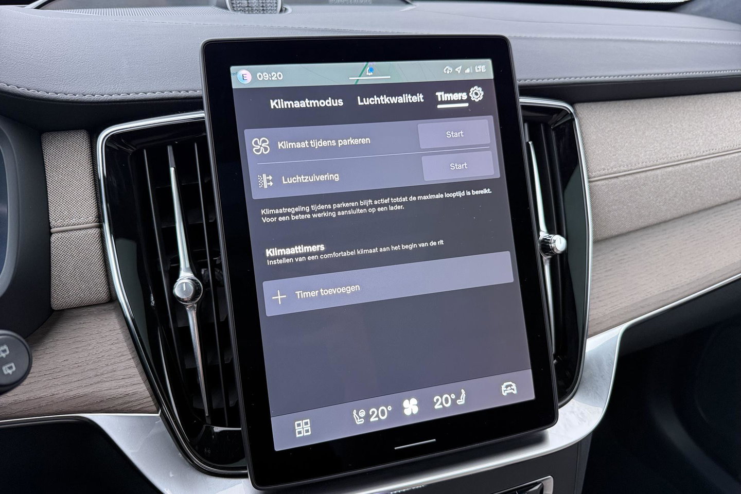 Volvo XC90 T8 Ultra Bright | Bowers&Wilkins | Luchtvering | Panoramadak | 360° Camera | Trekhaak | Massage | Head-Up | 22 Inch