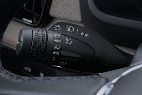 Volvo XC90 T8 Ultra Bright | Bowers&Wilkins | Luchtvering | Panoramadak | 360° Camera | Trekhaak | Massage | Head-Up | 22 Inch