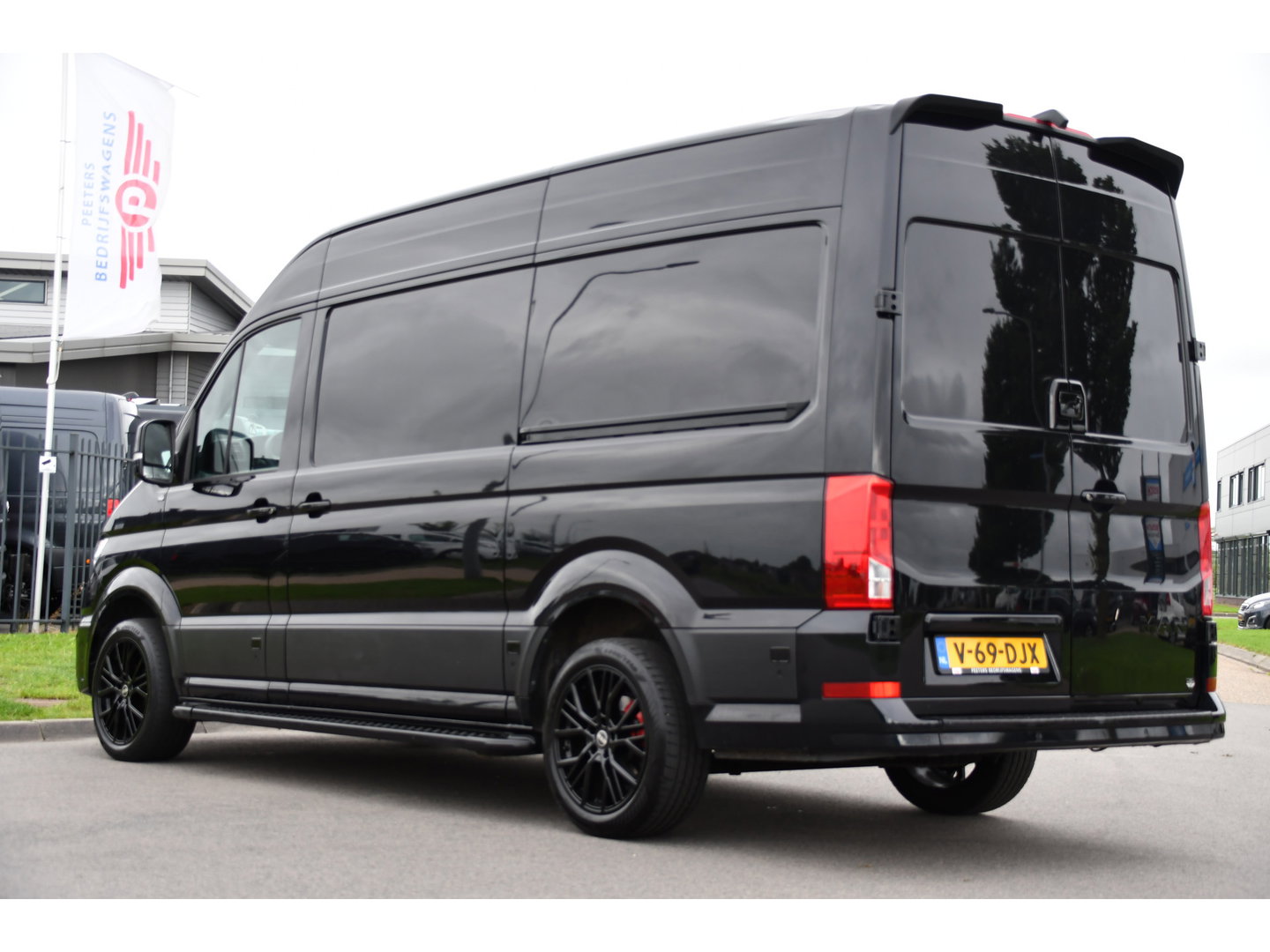 MAN TGE 3.180 35 2.0 L3H3 Black Edition Full Options! Adaptieve Cruise, Camera, Carplay, LED, 2 x Schuifdeur, Leder, Clima, Stoelverwarming, Automaat, 177pk, Uniek!