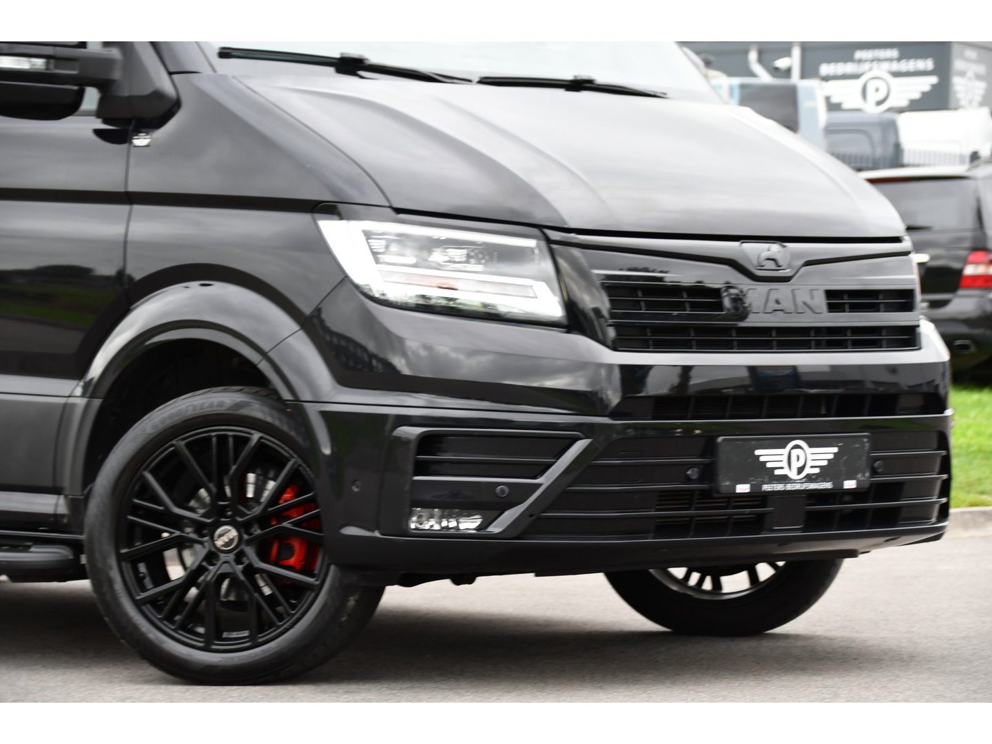 MAN TGE 3.180 35 2.0 L3H3 Black Edition Full Options! Adaptieve Cruise, Camera, Carplay, LED, 2 x Schuifdeur, Leder, Clima, Stoelverwarming, Automaat, 177pk, Uniek!