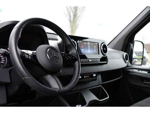 Mercedes-Benz Sprinter 317 1.9 CDI L2H2 RWD AMG Black Edition FACELIFT! Camera, Cruise, Carplay, LED, Multimedia, 170pk, NAVI, Automaat, Uniek!
